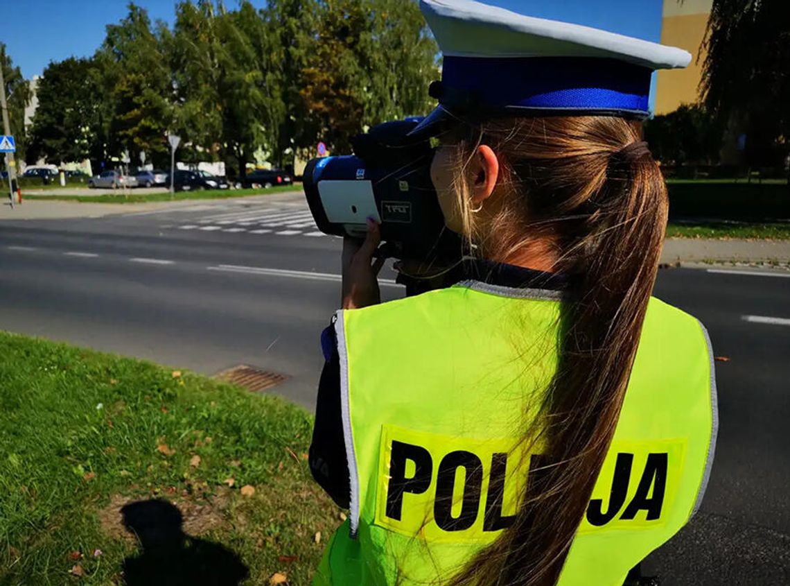 Blisko 50 kierowców przekroczyło prędkość, jedno prawo jazdy zatrzymane – działania „Prędkość” w Krapkowicach