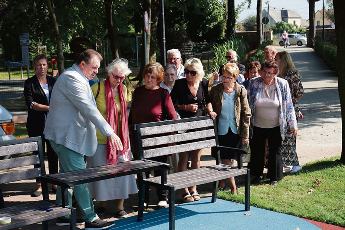 Burmistrz opowiadał, seniorzy słuchali