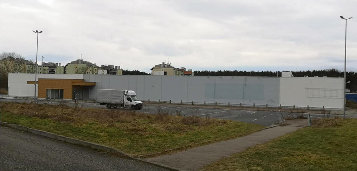 Byłe Tesco w Otmęcie czeka na nowe życie Byłe Tesco w Otmęcie czeka na nowe życie