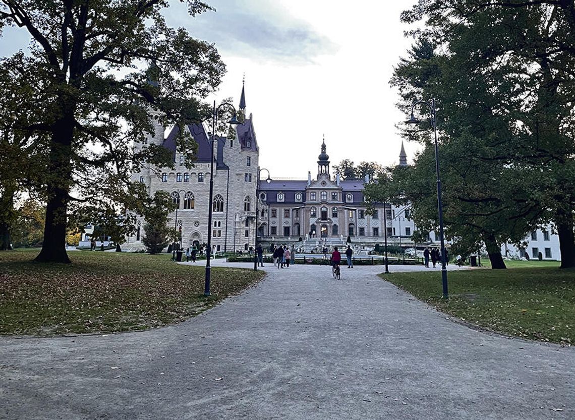 Jak w XIX wieku stworzono park w Mosznej?