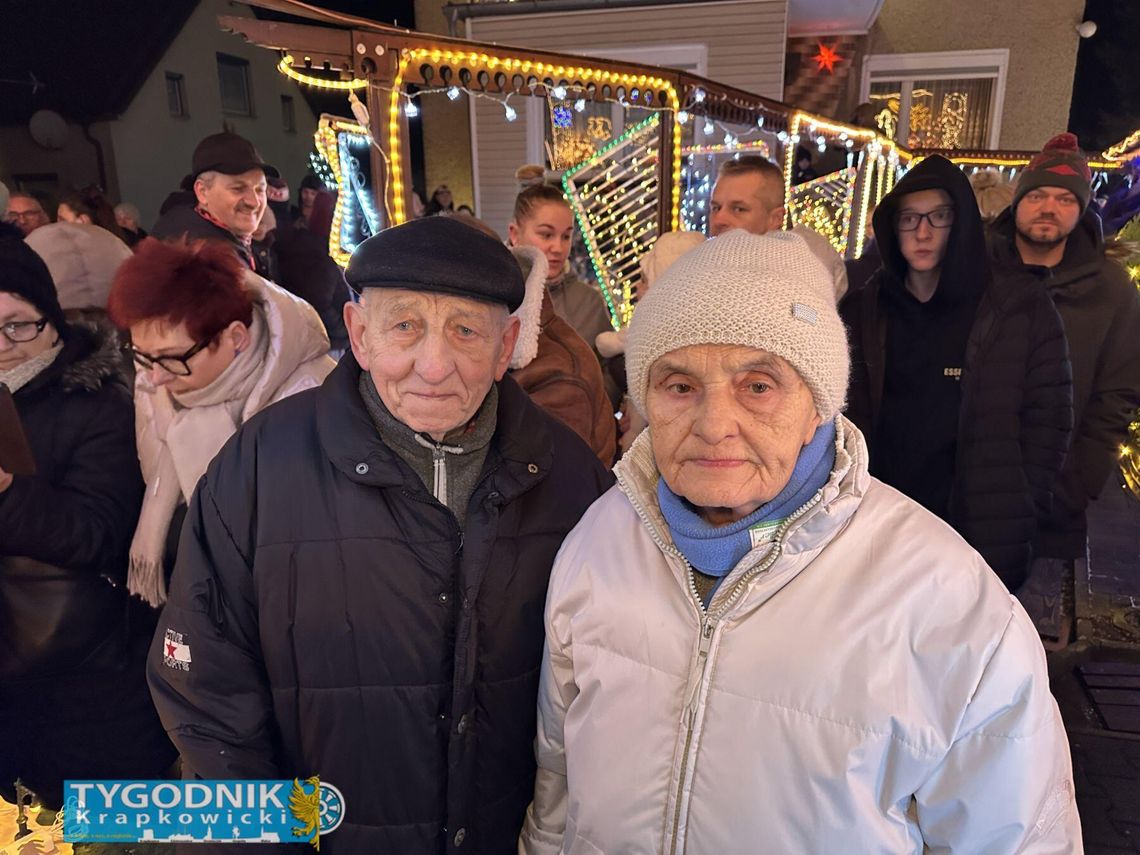 W tym roku zgasną dekoracje, a razem z nimi — gwar, muzyka i poczucie, że „w święta nie jest się samemu”.