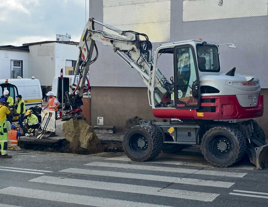 Krapkowicka spółka Wodociągi i Kanalizacja na dużych obrotach Prace Wodociągów i Kanalizacji w Krapkowicach przy rozbudowie sieci wodociągowej i kanalizacyjnej