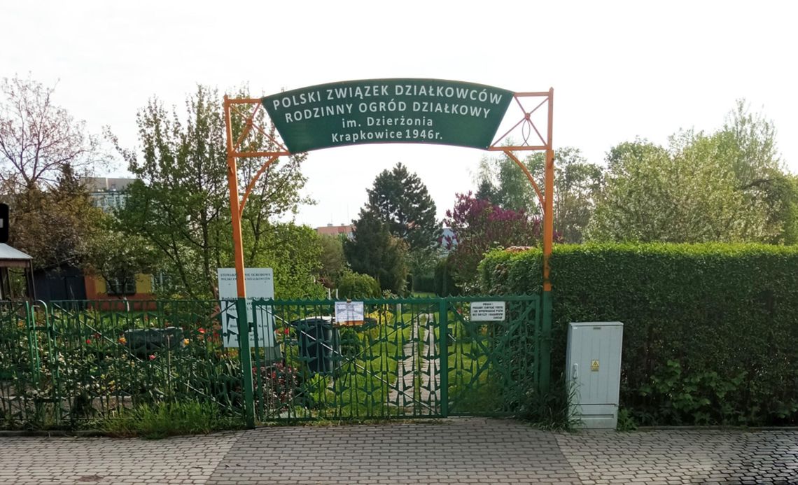 Krapkowickie ogrody działkowe z honorowym wyróżnieniem Rodzinne Ogrody Działkowe w Krapkowicach wyróżnione odznaką „Zasłużony dla Miasta i Gminy Krapkowice”