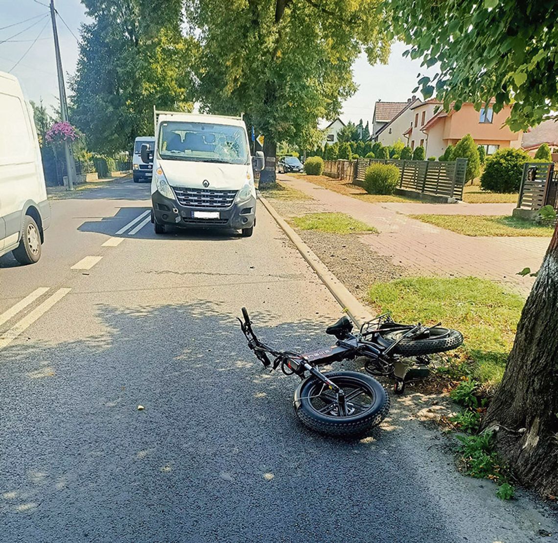 Na rowerze elektrycznym i w słuchawkach