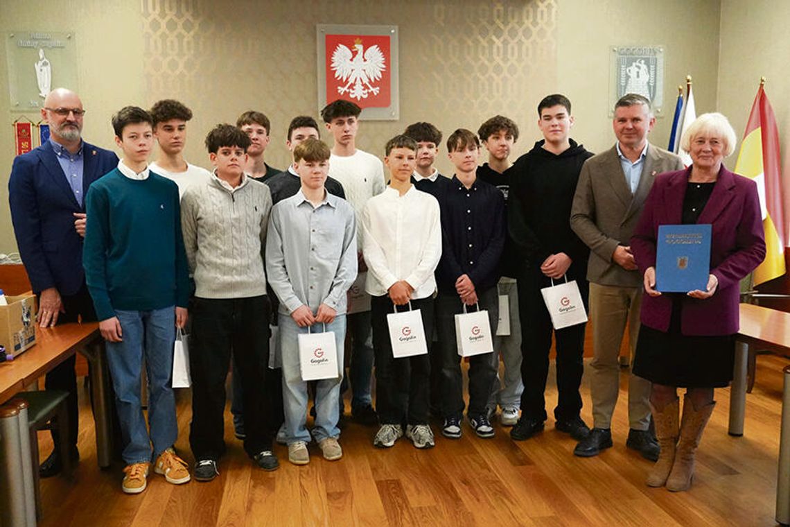 Nagrody dla młodych naukowców i koszykarzy