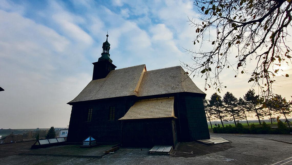 Najpierw dach, potem wieża