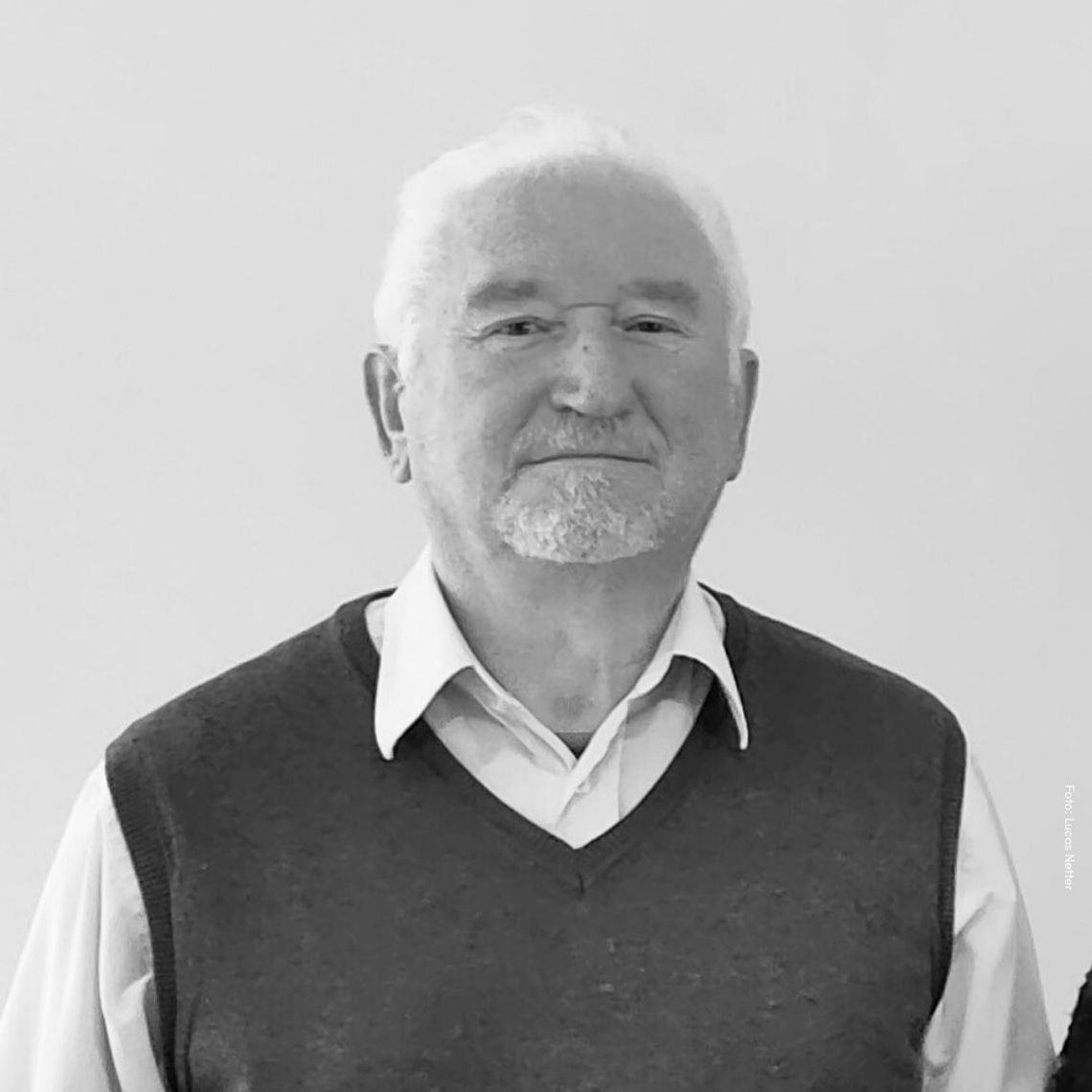 Nie żyje Henryk Steinhoff. To dzięki niemu historia Krapkowic nie została zapomniana Henryk Steinhoff – tłumacz i pasjonat historii Krapkowic, autor polskiego przekładu książki o dziejach miasta.