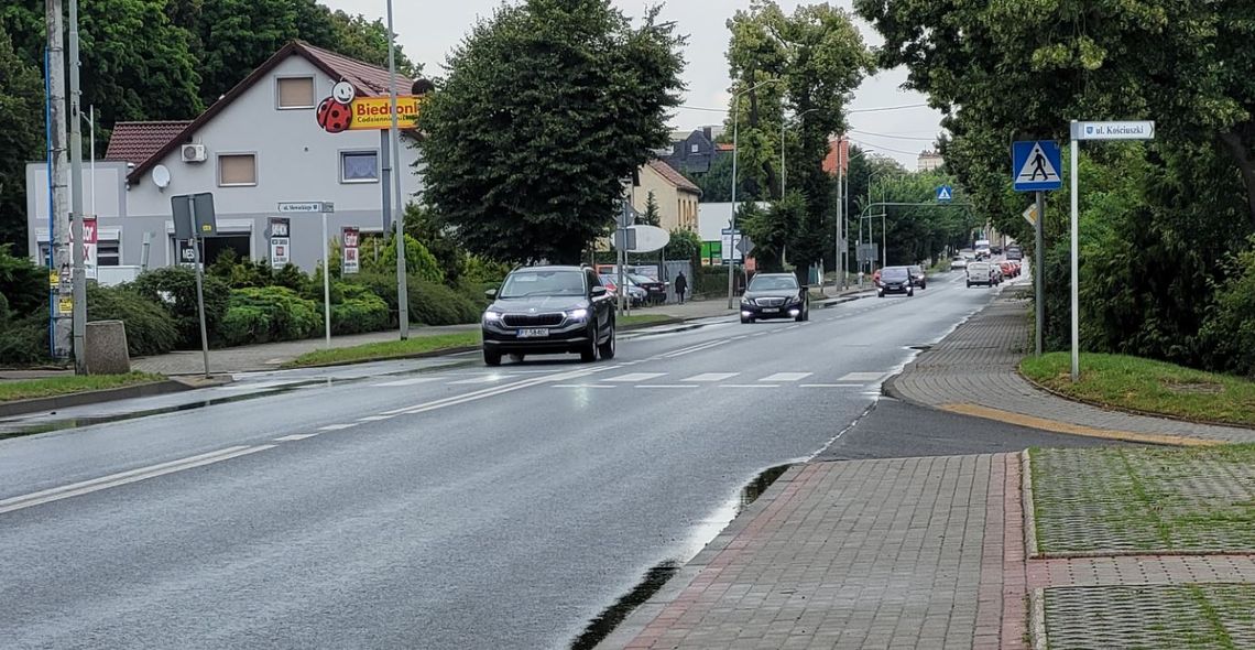 Nowa ścieżka pieszo-rowerowa w Krapkowicach. Poprawa bezpieczeństwa i komfortu