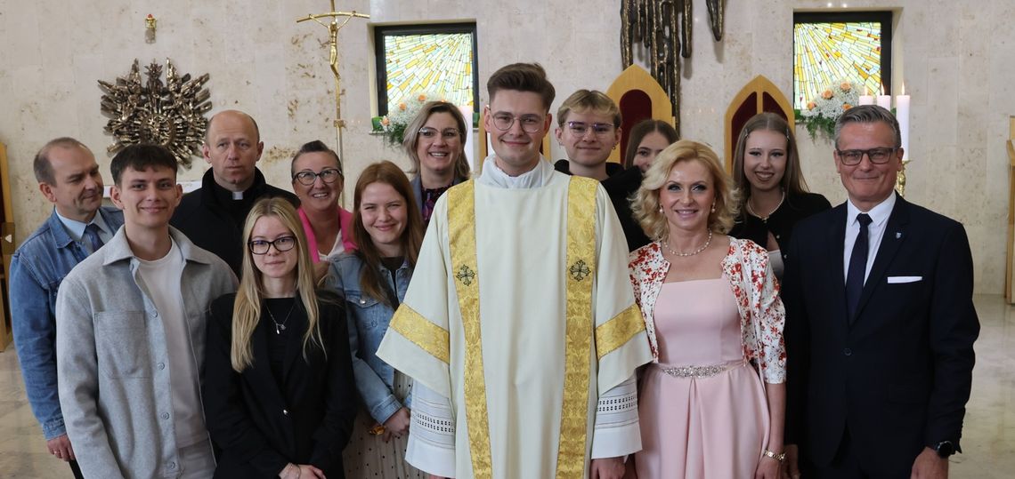Nowy diakon pochodzi z Krapkowic. Jakub Żyłka przyjął święcenia w Opolu