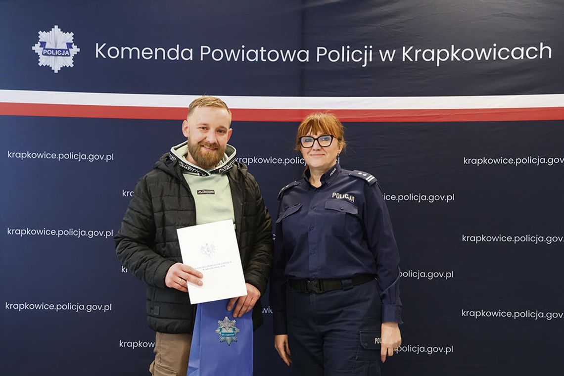 Ochota na hot-doga doprowadziła do ujęcia pijanego kierowcy Ochota na hot-doga doprowadziła do ujęcia pijanego kierowcy