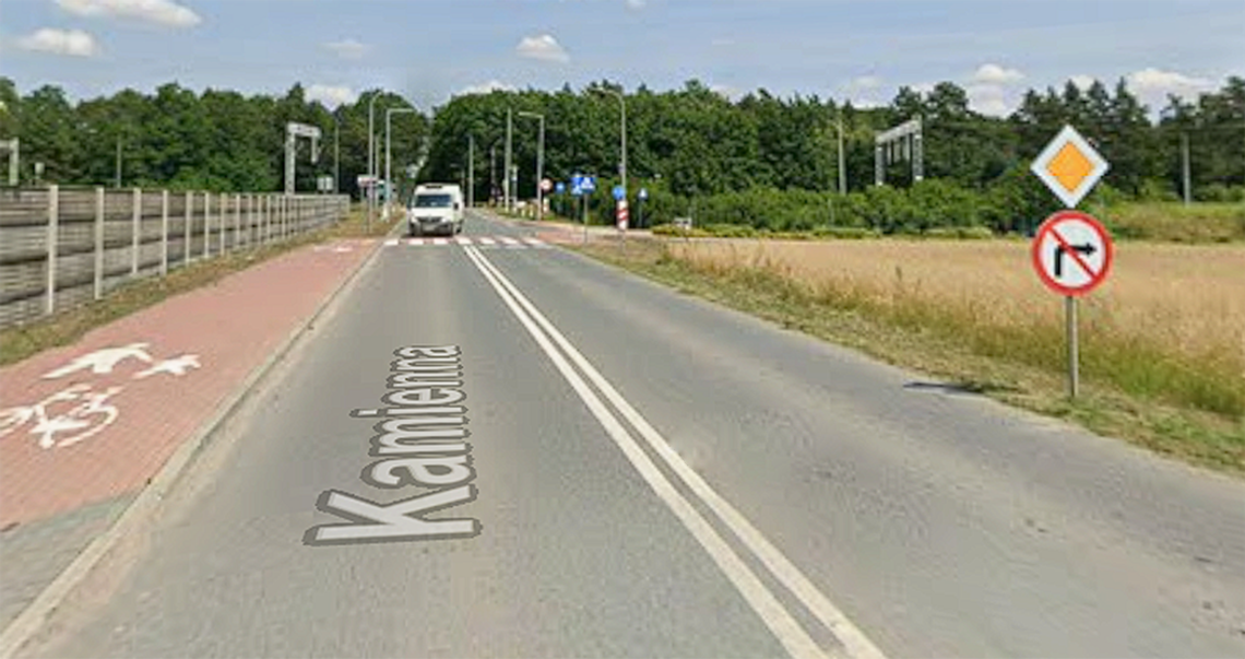 Ominął auto przed rogatkami na podwójnej ciągłej Przejazd kolejowy na ulicy Kamiennej w Gogolinie, przy którym kierowca Volkswagena ominął oczekujący samochód