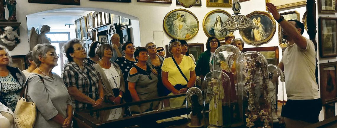 Podróż w głąb sacrum i historii