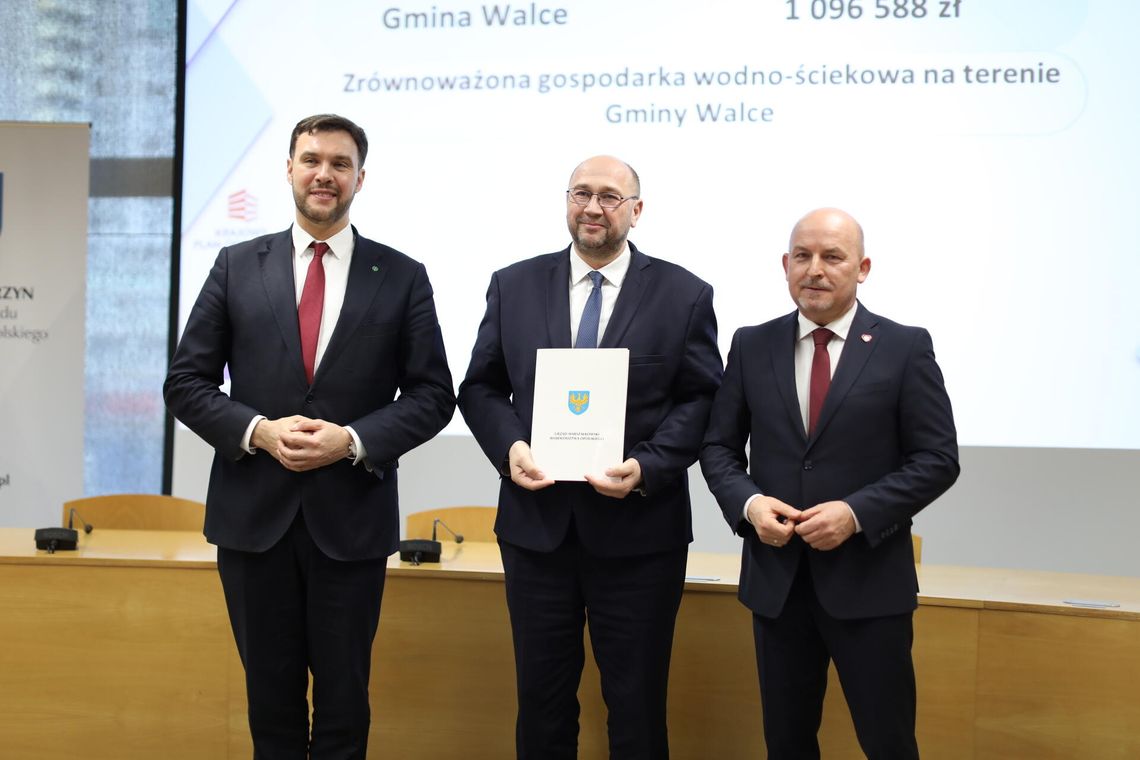 Podpisanie umowy o dofinansowanie z KPO na inwestycje wodno-kanalizacyjne w gminie Walce
