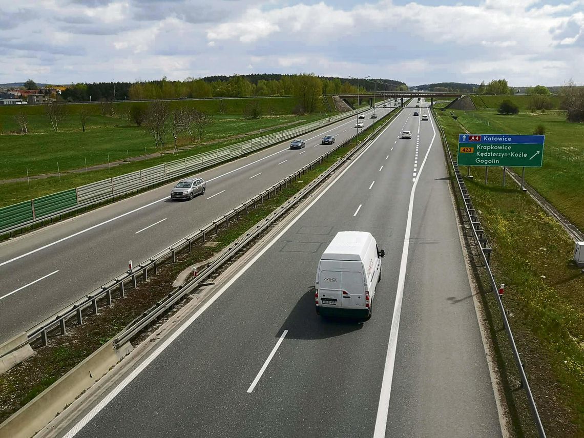 Autostrada A4 na odcinku Opole Południe – Krapkowice z intensywnym ruchem pojazdów