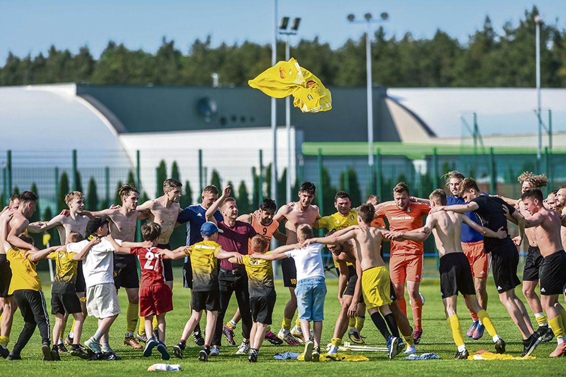 „Rzutem na taśmę” zgarnęli pełną pulę