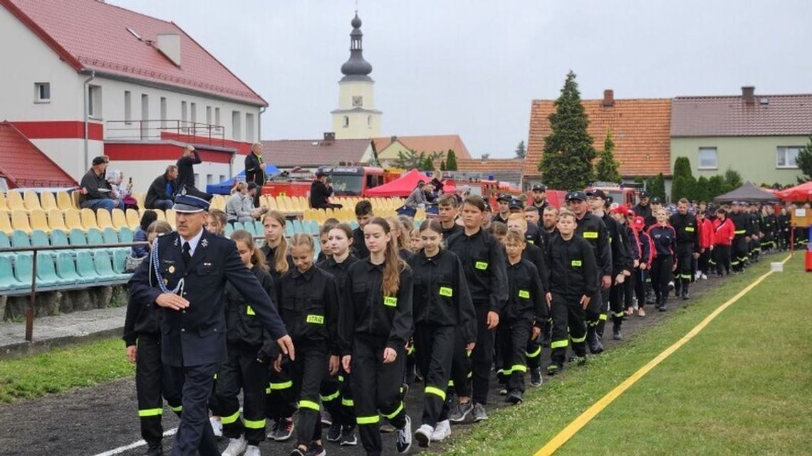 Strażacka rywalizacja