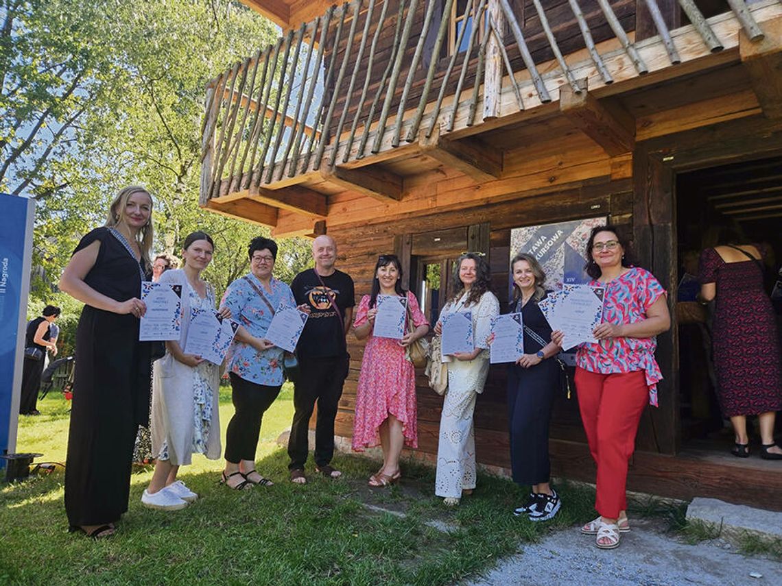 Sukces wymalowany na porcelanie