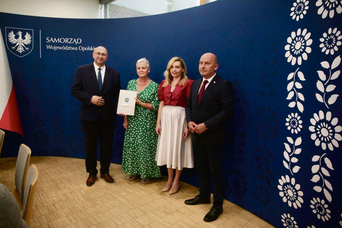 Zabierzów zmienia się dzięki unijnym środkom. Powstanie zielona strefa wypoczynku przy stawie Planowany teren rekreacyjny w Zabierzowie z altaną, ścieżką spacerową i zielonymi nasadzeniami przy stawie