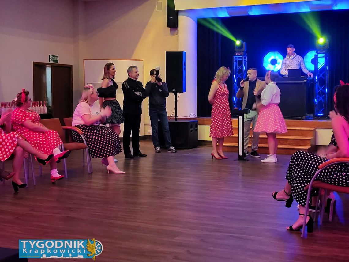 Na zdjęciu Kobiety w stylizacjach pin-up podczas Babskiego Combru w Górażdżach Heidelberg Materials Barbórka