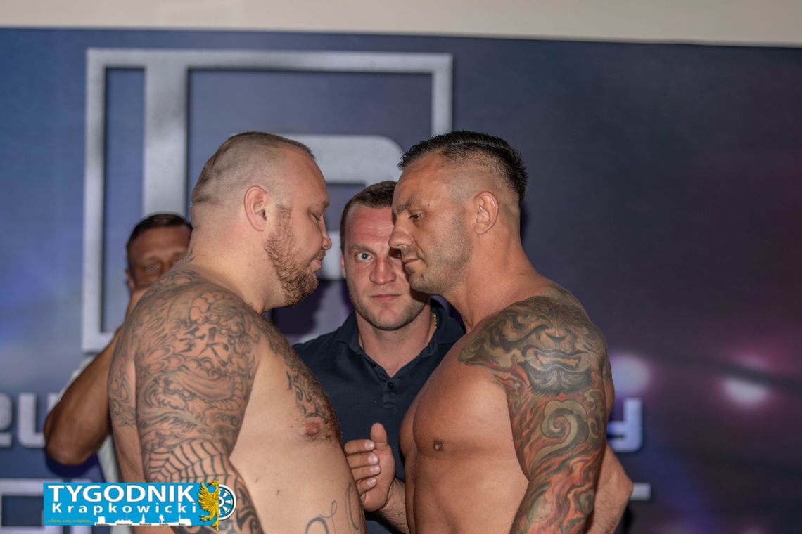 [ZDJĘCIA] Gala „Lewy Prosty Fight Night”: oficjalne ważenie