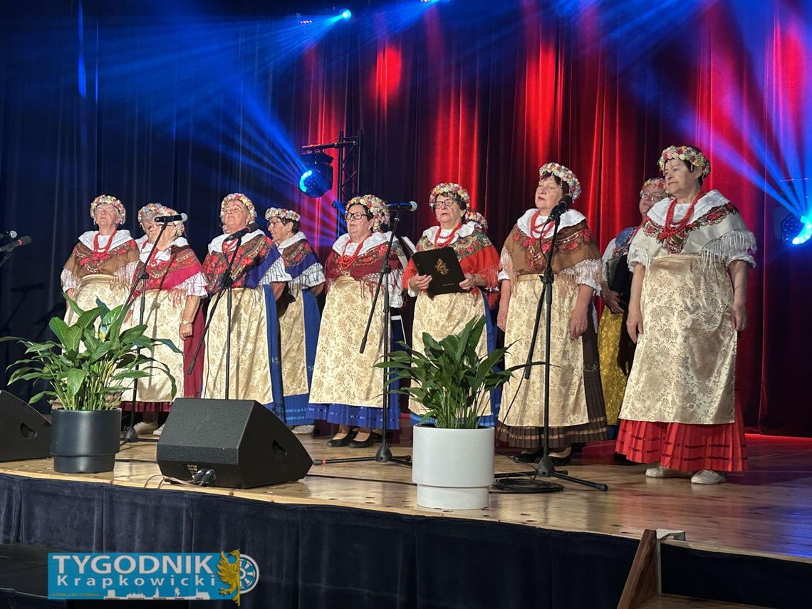 [ZDJĘCIA] Złote ambasadorki kultury i śpiewu