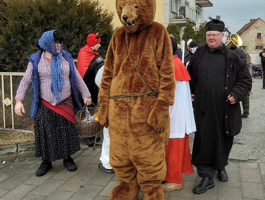 Wodzenie niedźwiedzia w Górażdżach