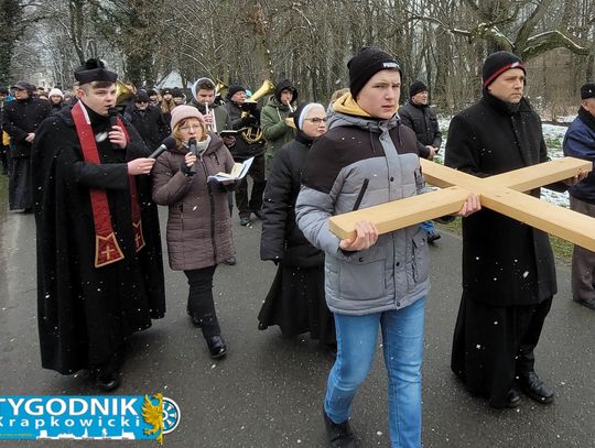 Droga krzyżowa w Dobrej